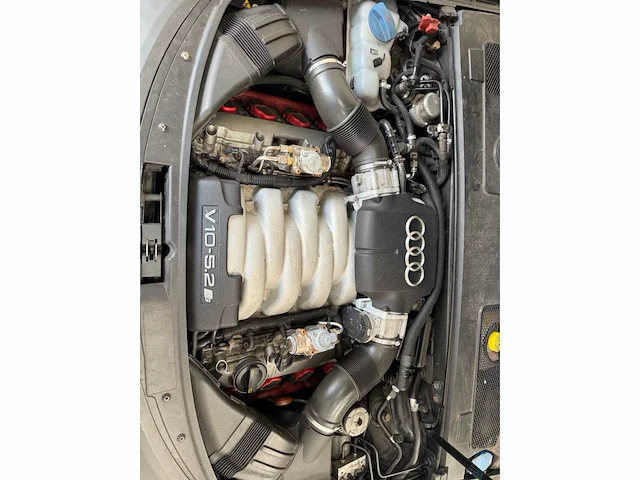 Audi - s6 - v10 - 5.2 avant - personenauto - 2006 - afbeelding 29 van  42