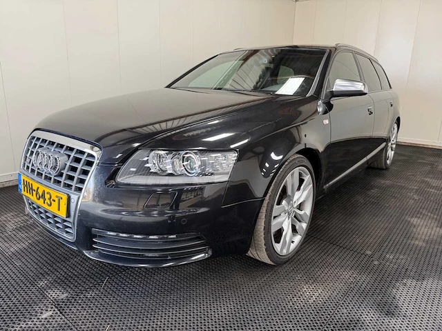 Audi - s6 - v10 - 5.2 avant - personenauto - 2006 - afbeelding 23 van  42