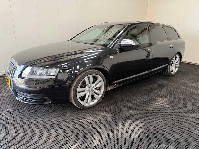 Audi - s6 - v10 - 5.2 avant - personenauto - 2006 - afbeelding 34 van  42