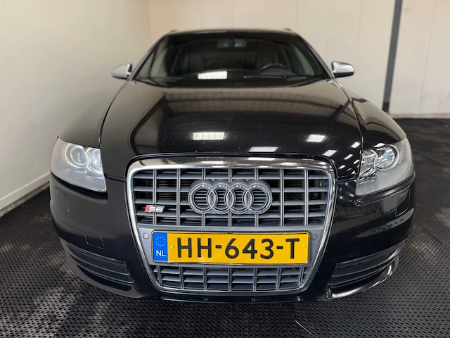 Audi - s6 - v10 - 5.2 avant - personenauto - 2006 - afbeelding 39 van  42