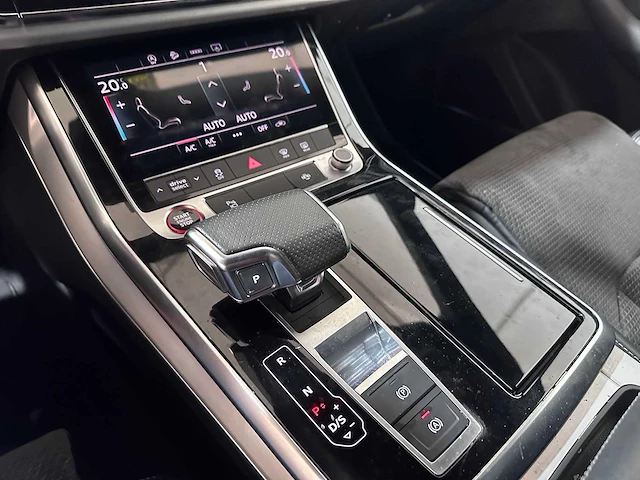 Audi - sq8 - 4.0 v8 tfsi sq8 quattro - gfv-32-d - afbeelding 8 van  23