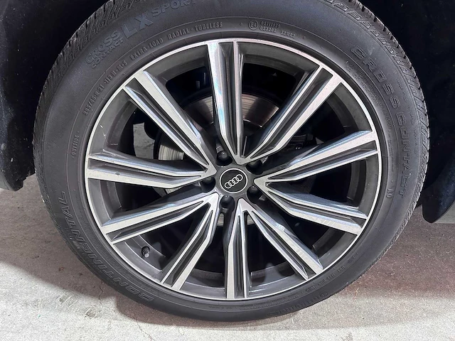 Audi - sq8 - 4.0 v8 tfsi sq8 quattro - gfv-32-d - afbeelding 13 van  23