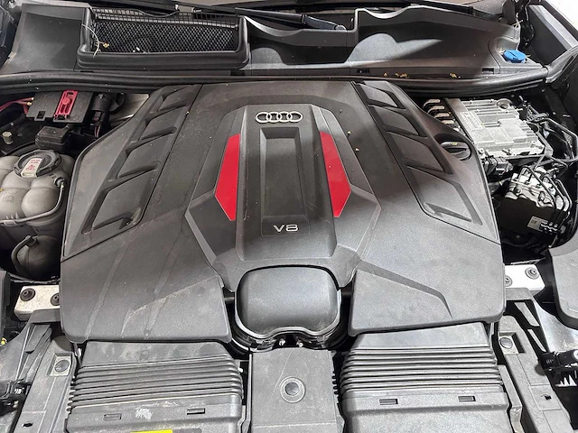 Audi - sq8 - 4.0 v8 tfsi sq8 quattro - gfv-32-d - afbeelding 14 van  23