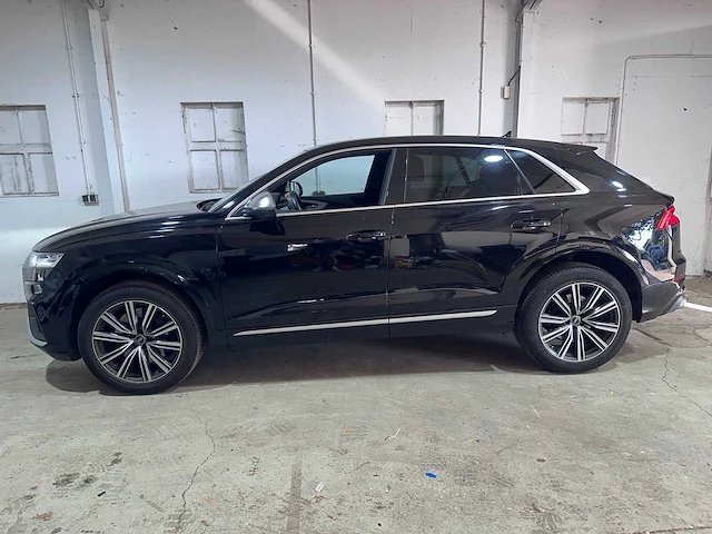 Audi - sq8 - 4.0 v8 tfsi sq8 quattro - gfv-32-d - afbeelding 12 van  23