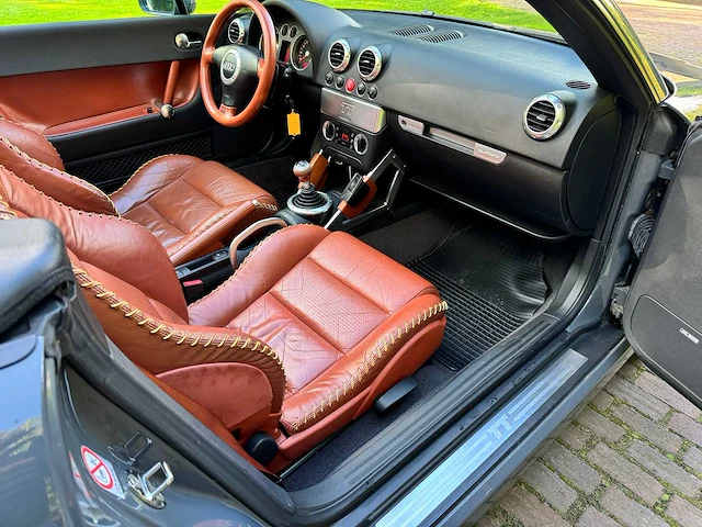Audi - tt roadster - 1.8 5v turbo quattro 225pk baseball leer - 43-tl-zr - 2000 - afbeelding 15 van  29