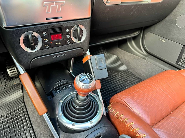 Audi - tt roadster - 1.8 5v turbo quattro 225pk baseball leer - 43-tl-zr - 2000 - afbeelding 27 van  29