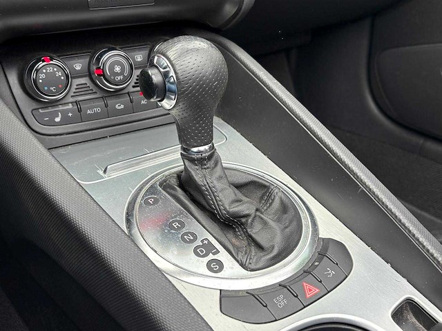 Audi - tt roadster - 3.2 v6 quattro - 2007 - 77-xn-ls - afbeelding 11 van  21