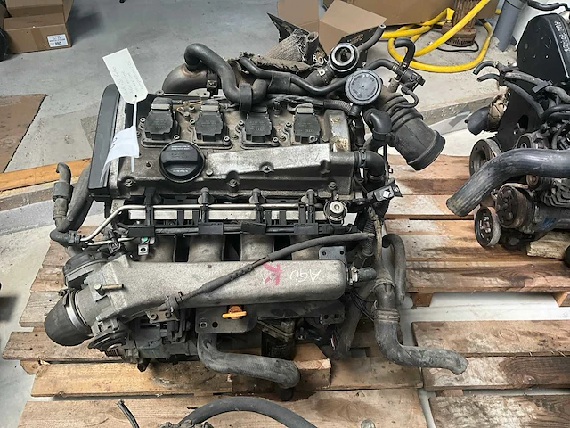 Audi 1.8l turbo agu automotor - afbeelding 1 van  6