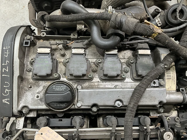 Audi 1.8t agu motor - afbeelding 6 van  8