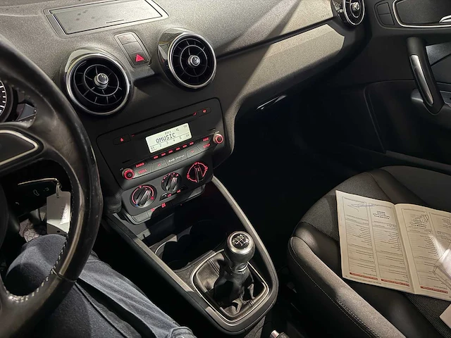 Audi a1 1.2 tfsi amb. pl., 38-pbp-4 - afbeelding 3 van  13