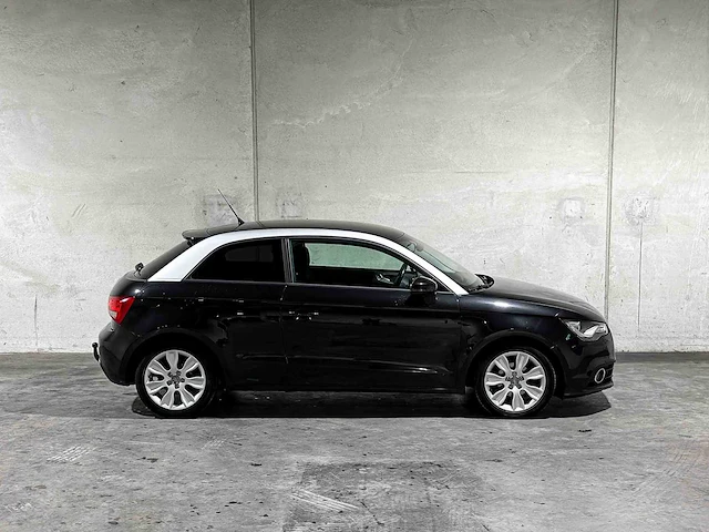 Audi a1 1.2 tfsi attraction 86pk 2010, tx-992-d - afbeelding 2 van  36