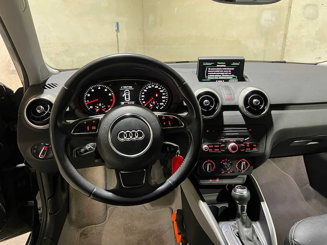 Audi a1 1.4 tfsi 119g. attraction pro line business 122pk 2010, 25-nrd-8 - afbeelding 17 van  47