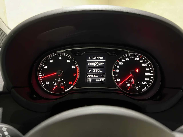 Audi a1 1.4 tfsi 119g. attraction pro line business 122pk 2010, 25-nrd-8 - afbeelding 26 van  47