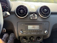 Audi a1 1.6 tdi attraction 105, 2011 - afbeelding 2 van  27