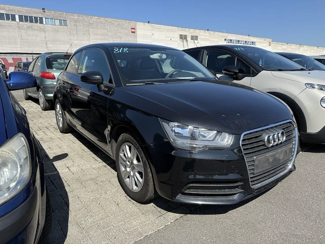 Audi a1 1.6 tdi attraction 105, 2011 - afbeelding 21 van  27