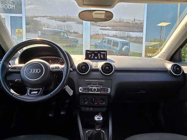 Audi a1 sportback 1.0 tfsi adrenalin 2015 | hf-316-v - afbeelding 18 van  27