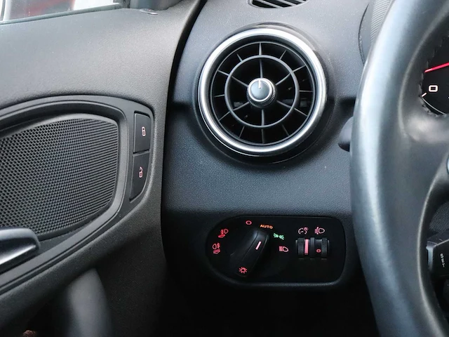 Audi a1 sportback 1.4 tfsi connect car 2012 | 97-xzf-1 - afbeelding 10 van  27