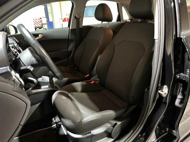 Audi a1 sportback 1.6 tdi admired s-line 90pk 2014, 6-xrh-06 - afbeelding 27 van  43