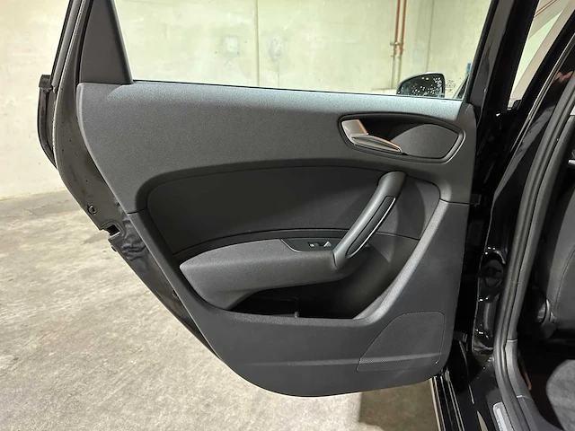 Audi a1 sportback 1.6 tdi admired s-line 90pk 2014, 6-xrh-06 - afbeelding 28 van  43