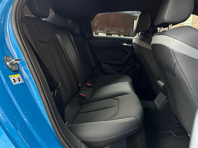 Audi a1 sportback 25 tfsi s line pro line s 95pk 2019 nieuw-model, zb-011-f - afbeelding 33 van  44