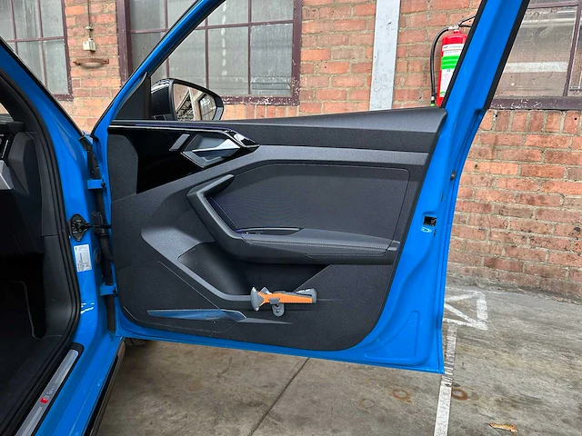 Audi a1 sportback 25 tfsi s line pro line s 95pk 2019 nieuw-model, zb-011-f - afbeelding 35 van  44