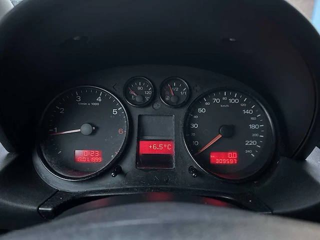 Audi a2 1.4 car 2000 | 41-jnr-8 - afbeelding 4 van  22