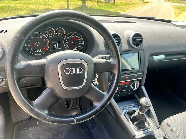 Audi a3 - 1.6 attraction b.e. - 2008 - personenauto - afbeelding 18 van  31