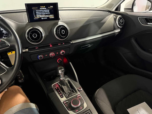Audi a3 1.2 tfsi attr. pro, hd-546-x - afbeelding 2 van  12
