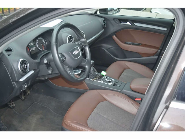 Audi a3 1.4 tsi ambiente limousine - personenauto - afbeelding 3 van  32