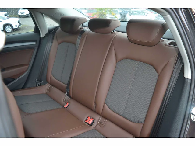 Audi a3 1.4 tsi ambiente limousine - personenauto - afbeelding 4 van  32