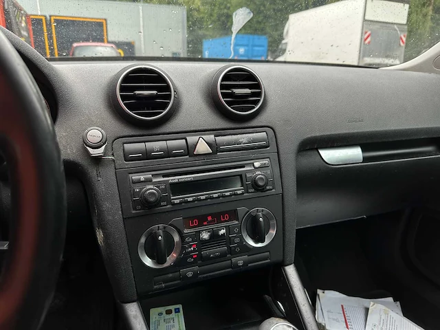 Audi a3 1.6 attraction 102pk 2003, 22-pk-jp - afbeelding 11 van  29