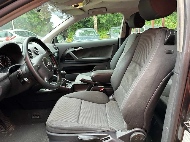 Audi a3 1.6 attraction 102pk 2003, 22-pk-jp - afbeelding 14 van  29