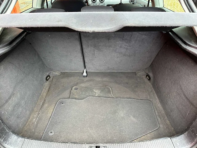Audi a3 1.6 attraction 102pk 2003, 22-pk-jp - afbeelding 16 van  29