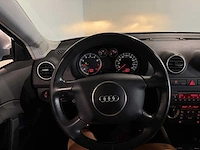 Audi a3 1.6 attraction, 21-np-dg - afbeelding 2 van  13