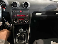 Audi a3 1.6 attraction, 21-np-dg - afbeelding 3 van  13