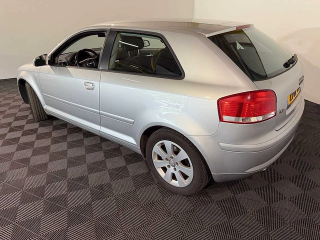 Audi a3 1.6 attraction, 21-np-dg - afbeelding 6 van  13
