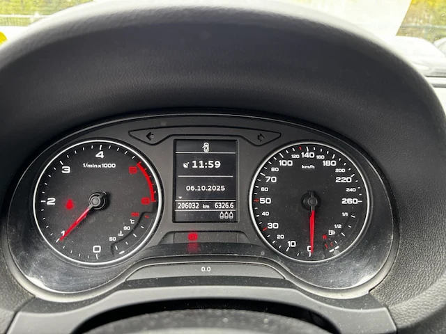 Audi a3 1.6 tdi attraction, 2013 - afbeelding 2 van  26