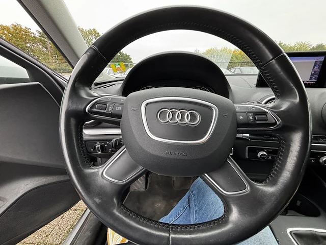 Audi a3 1.6 tdi attraction, 2013 - afbeelding 7 van  26