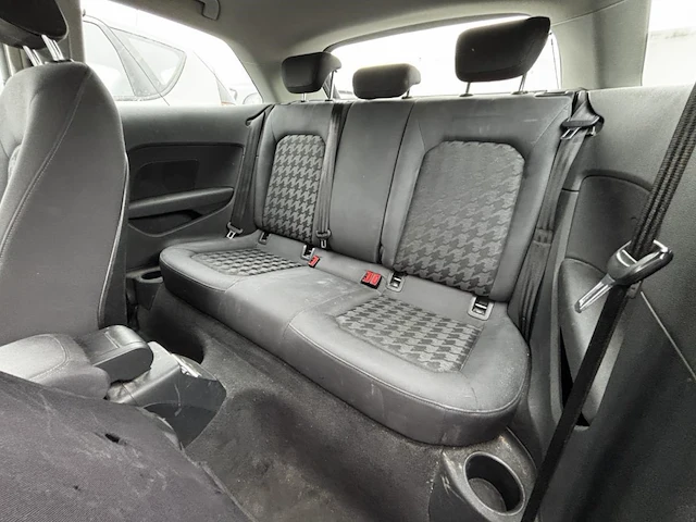 Audi a3 1.6 tdi attraction, 2013 - afbeelding 10 van  26