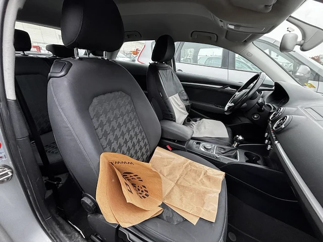 Audi a3 1.6 tdi attraction, 2013 - afbeelding 14 van  26