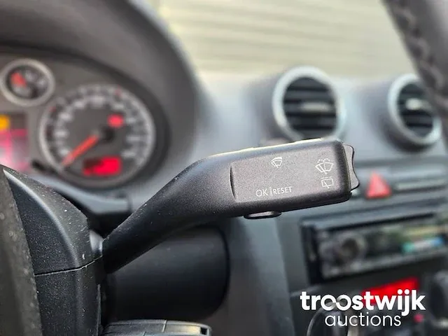 Audi a3 1.9 tdi ambiente 87-pj-jg - afbeelding 2 van  24