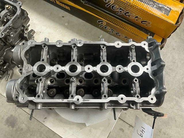 Audi a3 2.0l fsi 110kw axw cilinderkop - afbeelding 2 van  5