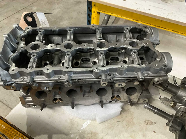 Audi a3 2.0l fsi 110kw axw cilinderkop - afbeelding 3 van  5