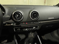 Audi a3 35 tfsi cabriolet 1.5 tfsi 150pk 2019 - afbeelding 17 van  38