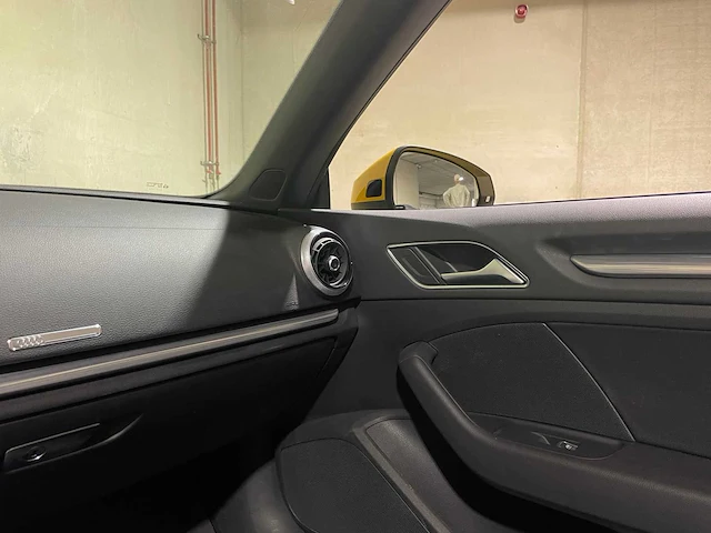 Audi a3 35 tfsi cabriolet 1.5 tfsi 150pk 2019 - afbeelding 18 van  38