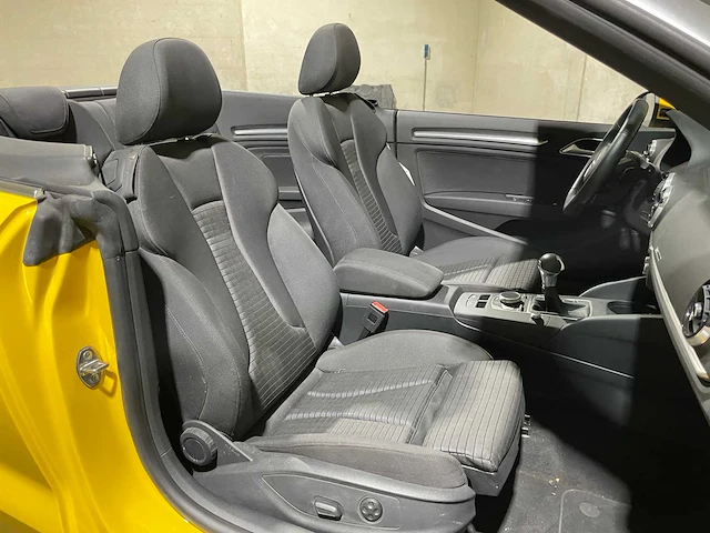 Audi a3 35 tfsi cabriolet 1.5 tfsi 150pk 2019 - afbeelding 26 van  38