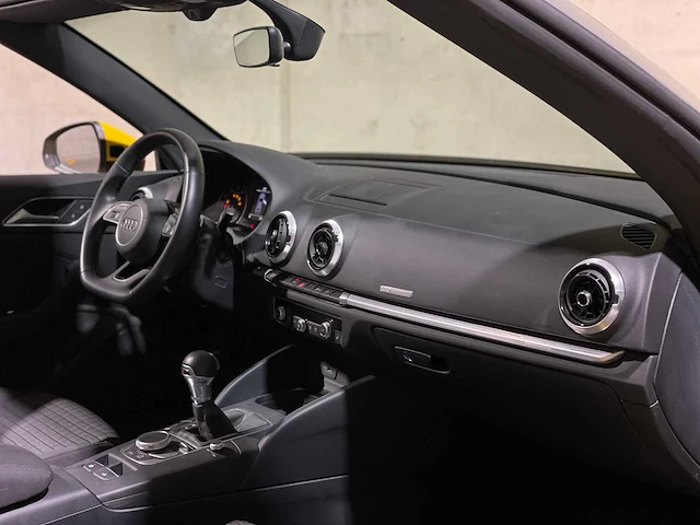 Audi a3 35 tfsi cabriolet 1.5 tfsi 150pk 2019 - afbeelding 28 van  38