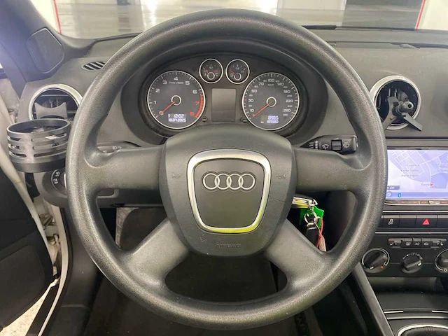 Audi a3 cabriolet 1.2 tfsi attraction, 6-spt-07 - afbeelding 17 van  19