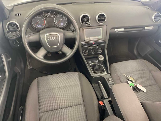 Audi a3 cabriolet 1.2 tfsi attraction, 6-spt-07 - afbeelding 19 van  19