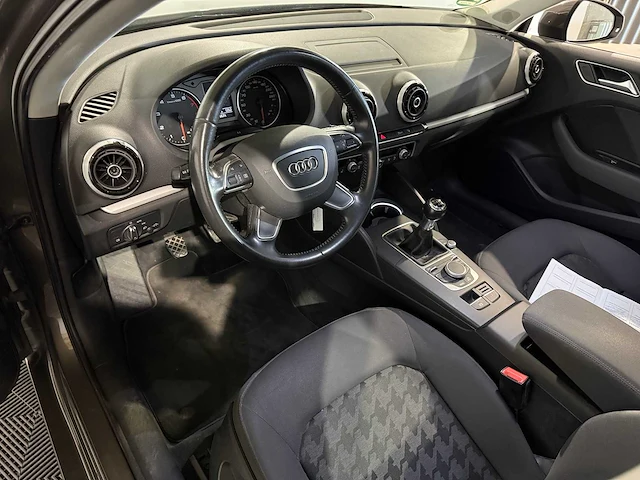 Audi a3 limousine 1.4 tfsi ambit. pl s, gt-204-b - afbeelding 13 van  14